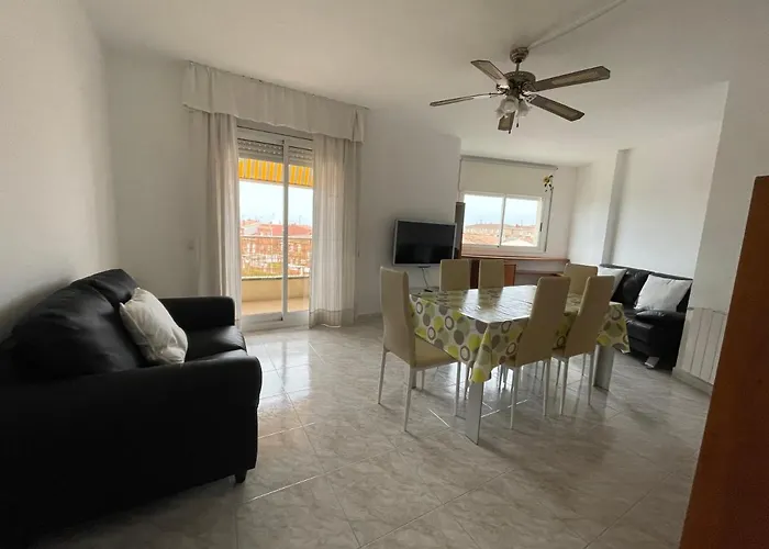 Apartamento Para 7 Personas En Calafell, Barcelona.